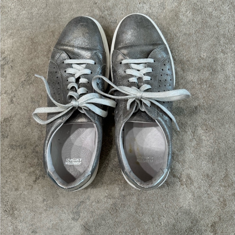Johnston & Murphy tennis shoes. Silver metallic size 10